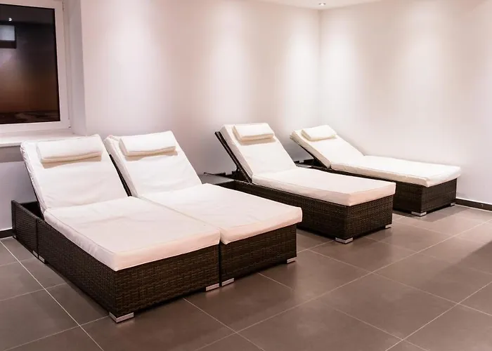 Baltic House Sandburg *