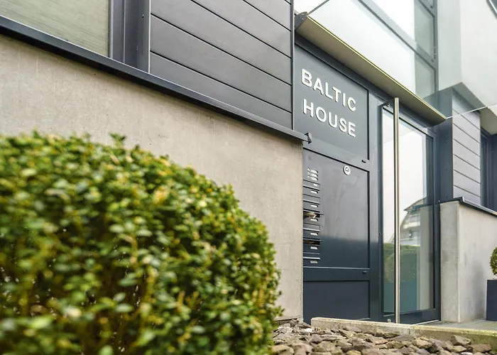 Baltic House Sandburg *